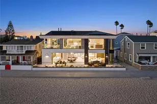 706 W Oceanfront, Newport Beach, CA 92661 - Photo 2