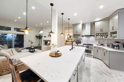 16 Lucerne, Newport Beach, CA 92660 - Photo 8