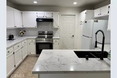 2820 Camino Capistrano #D, San Clemente, CA 92672 - Photo 2