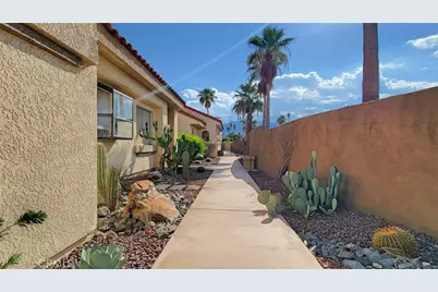 44700 San Jacinto Avenue, Palm Desert, CA 92260 - Photo 2