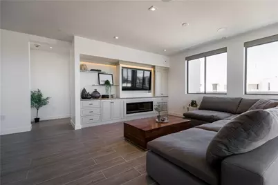 2210 Newport Boulevard #302, Newport Beach, CA 92663 - Photo 4