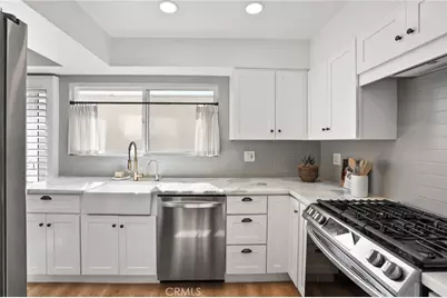 2209 Vista Huerta, Newport Beach, CA 92660 - Photo 6