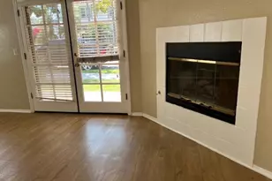 210 210 1/2 NW Glendora, Long Beach, CA 90803 - Photo 4