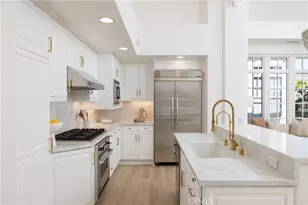 2545 Bungalow Pl, Corona del Mar, CA 92625 - Photo 2