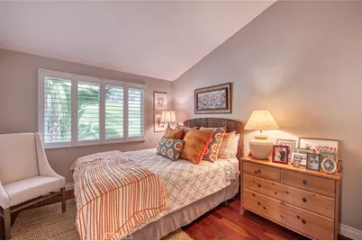 2134 Vista Entrada, Newport Beach, CA 92660 - Photo 16