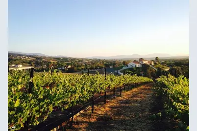 38386 Rock Creek Cir, Temecula, CA 92592 - Photo 2