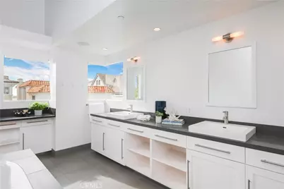 2618 Cove Street, Corona del Mar, CA 92625 - Photo 10