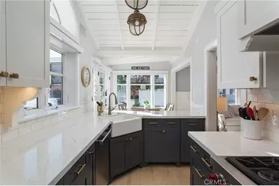 104 Onyx Avenue, Newport Beach, CA 92662 - Photo 6