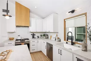 122 E Bay Ave, Newport Beach, CA 92661 - Photo 14
