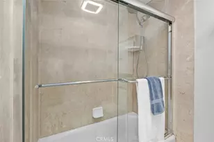 525 Vista Flora, Newport Beach, CA 92660 - Photo 18