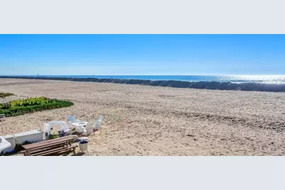 47 Surfside, Surfside, CA 90743 - Photo 12