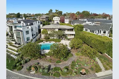 101 Kings Place, Newport Beach, CA 92663 - Photo 1
