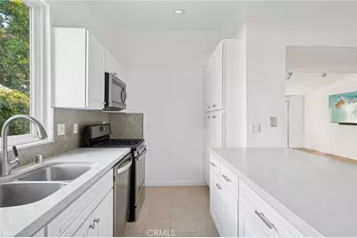 305 Nassau Road, Costa Mesa, CA 92626 - Photo 10