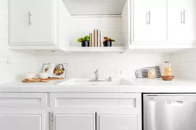 130 43rd, Newport Beach, CA 92663 - Photo 10