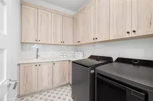 1423 Mariners Dr, Newport Beach, CA 92660 - Photo 36