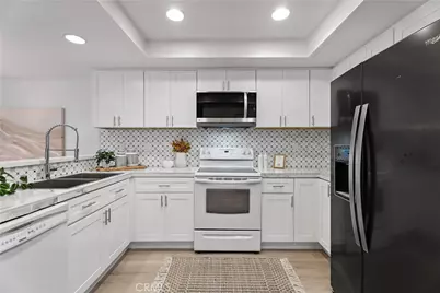 16 E Yale Loop #28, Irvine, CA 92604 - Photo 10