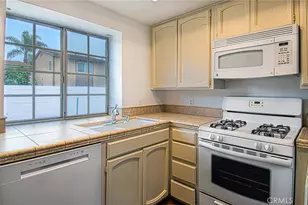 2652 Santa Ana, Costa Mesa, CA 92627 - Photo 4