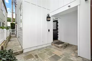 718 1/2 Poinsettia, Corona del Mar, CA 92625 - Photo 2