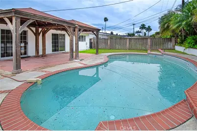 2913 Jacaranda Avenue, Costa Mesa, CA 92626 - Photo 12