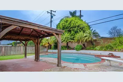 2913 Jacaranda Avenue, Costa Mesa, CA 92626 - Photo 14