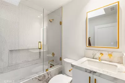 212 E 19th Street, Costa Mesa, CA 92627 - Photo 32