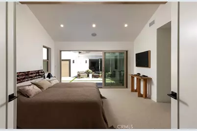 212 E 19th Street, Costa Mesa, CA 92627 - Photo 12