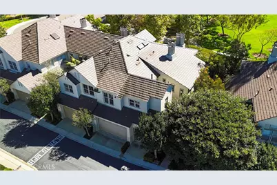 28 Brigmore Aisle, Irvine, CA 92603 - Photo 4