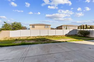 820 Volande Court, Perris, CA 92571 - Photo 36