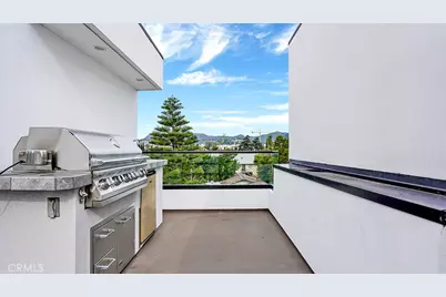 741 1/2 N Gramercy, Los Angeles, CA 90038 - Photo 34