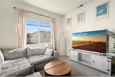 710 1/2 Marigold, Corona del Mar, CA 92625 - Photo 4