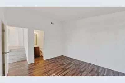 2600 W Segerstrom Avenue #D, Santa Ana, CA 92704 - Photo 22