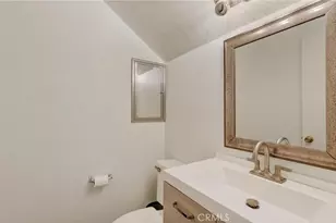 2600 W Segerstrom Ave, Santa Ana, CA 92704 - Photo 30