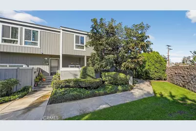 2600 W Segerstrom Avenue #D, Santa Ana, CA 92704 - Photo 2