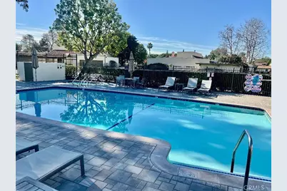 2225 Vista Huerta, Newport Beach, CA 92660 - Photo 4