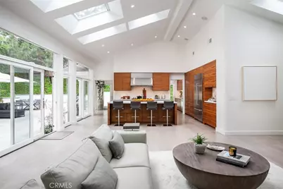 11 Greenbriar, Newport Beach, CA 92660 - Photo 10