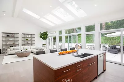 11 Greenbriar, Newport Beach, CA 92660 - Photo 8