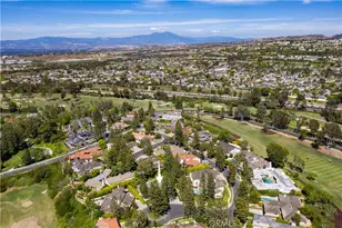 11 Greenbriar, Newport Beach, CA 92660 - Photo 28