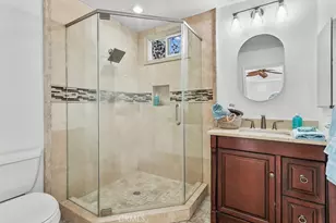 19 Harbor Pointe, Corona del Mar, CA 92625 - Photo 40
