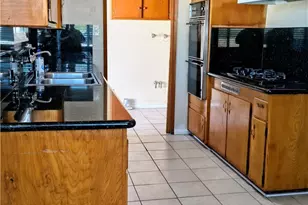 633 Maple Way, Upland, CA 91786 - Photo 14