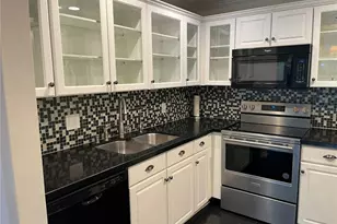 102 Scholz Plaza 149, Newport Beach, CA 92663 - Photo 6