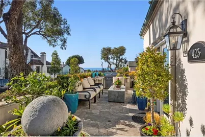 423 Poppy, Corona del Mar, CA 92625 - Photo 2