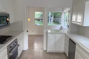 65 Beacon Bay, Newport Beach, CA 92660 - Photo 12