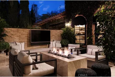 9 Boardwalk, Newport Beach, CA 92660 - Photo 22