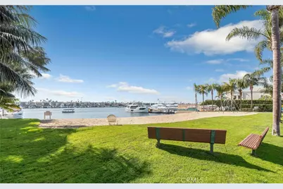 2571 Vista, Newport Beach, CA 92663 - Photo 44