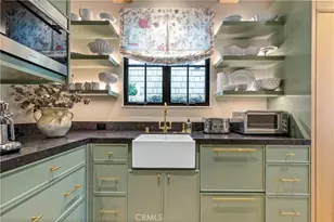 2571 Vista, Newport Beach, CA 92663 - Photo 14