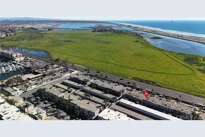 4001 Warner, Huntington Beach, CA 92649 - Photo 4