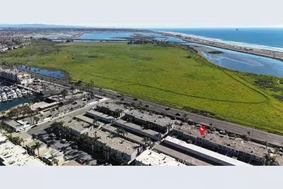 4001 Warner, Huntington Beach, CA 92649 - Photo 4