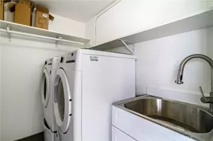 302 S Bay Front, Newport Beach, CA 92662 - Photo 24