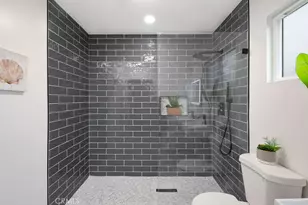 916 N W, Anaheim, CA 92801 - Photo 16