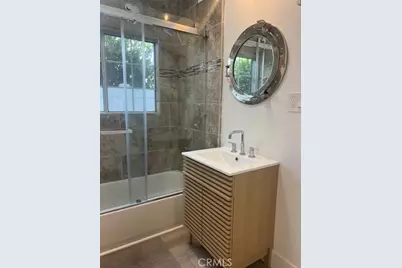 100 Yorktown, Newport Beach, CA 92660 - Photo 18